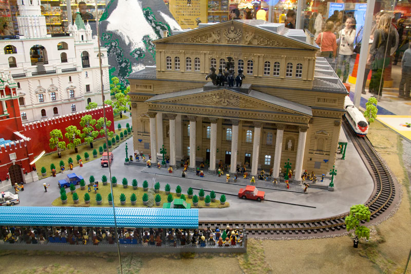 Большой театр из LEGO