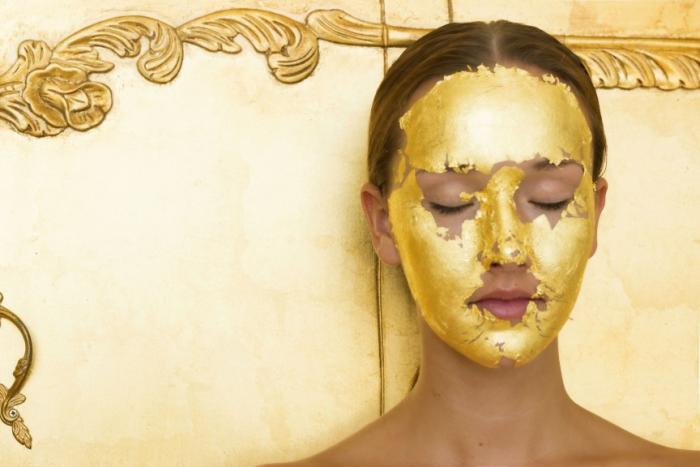 Косметическая маска из золота