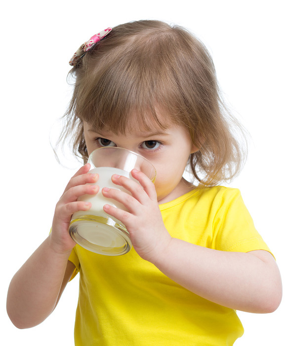 Молоко в детском питании - мифы и правда