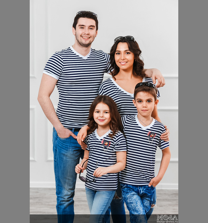 Одинаковые футболки для семьи
