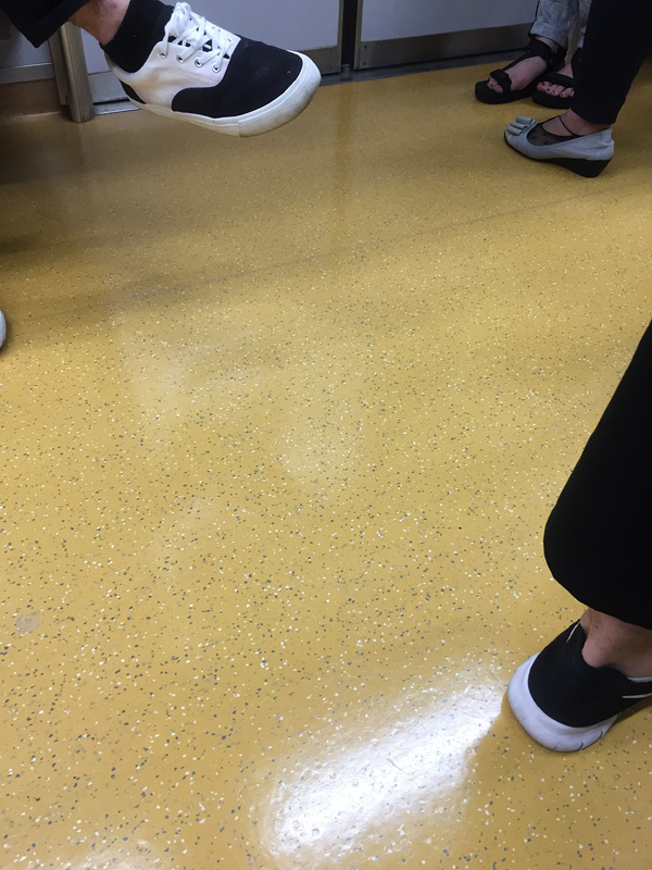 Чистота в японском метро