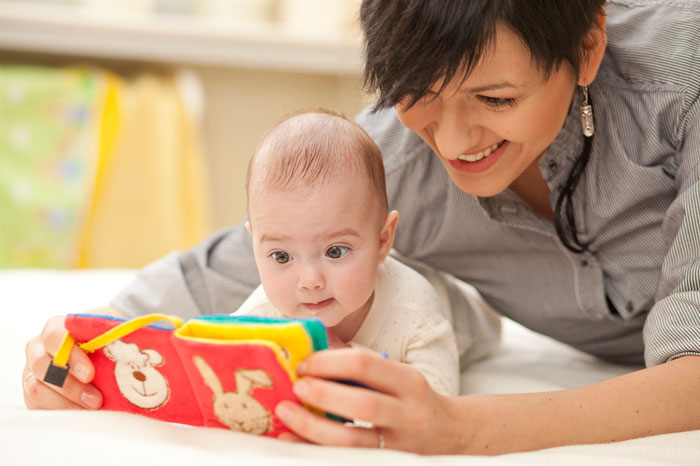 Как научить ребенка любить книгу