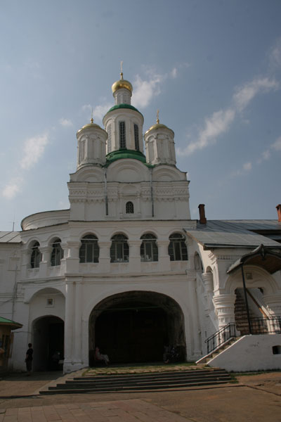 На территории Макарьевского монастыря
