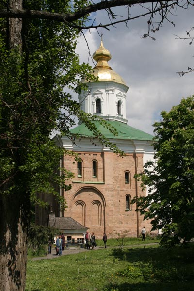 Церковь Архистрата Михаила в Выдубицком монастыре