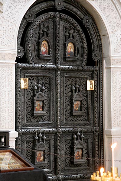 Царские врата храма Марии Магдалины