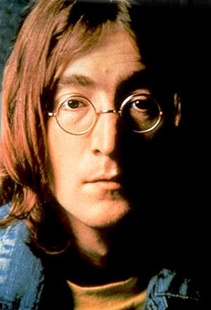 Родители Джона Леннона развелись, когда он был маленьким