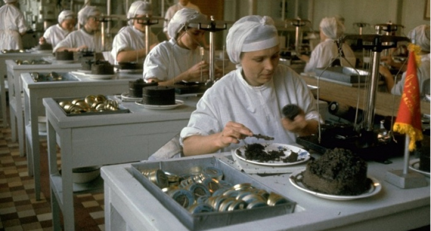 В СССР этот деликатес продавали ведрами: современная молодежь не может себе такого позволить