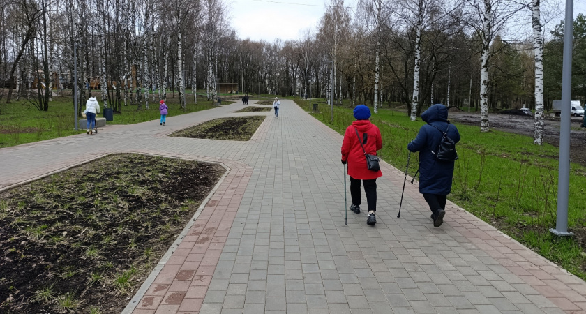 Тем, у кого есть стаж до 2002 года, прибавят по 10 000 к пенсии - новый расчет в начале мая