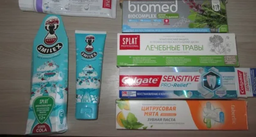 Популярную зубную пасту для всей семьи признали опасной: что вскрылось при исследовании
