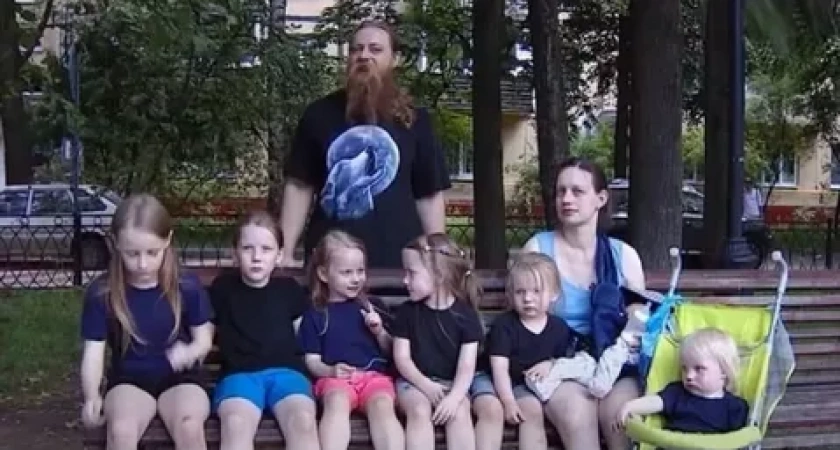 Семья Тепляковых снова в центре скандала: 8-летнюю сестру Алисы не берут в МГУ