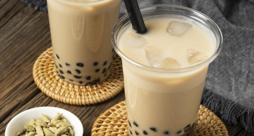 Популярный среди подростков напиток оказался опасным: что говорят врачи о бабл-ти