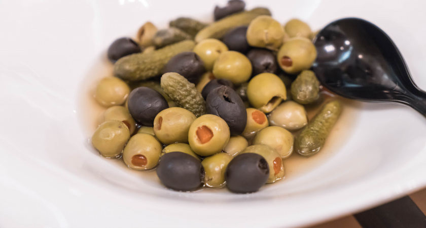 Почему дети не любят оливки: причина в особенностях детского развития