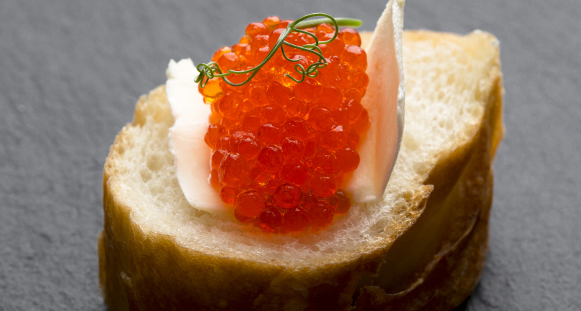 Можно ли детям красную икру? Разбираемся с деликатесом в рационе