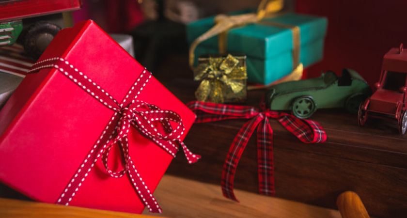 В Китае - красные конверты, в Судане - зеленый орех: какие подарки получают дети разных стран на Новый год