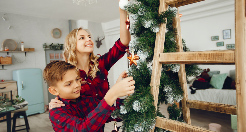 Как быстро создать новогодний уют в доме, если совсем некогда: советы для занятых родителей