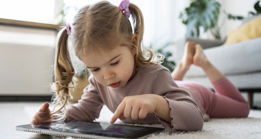 Когда новогодний подарок ломается: как защитить права ребёнка, если игрушка или гаджет оказались некачественными