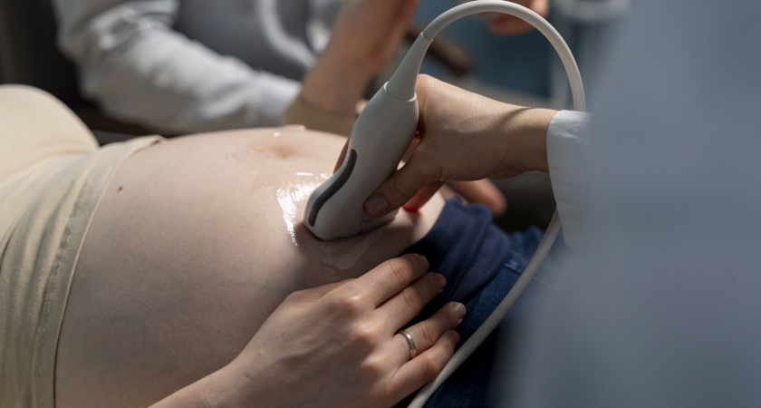 Сумму родового сертификата хотят поднять почти в 3 раза: зачем это надо