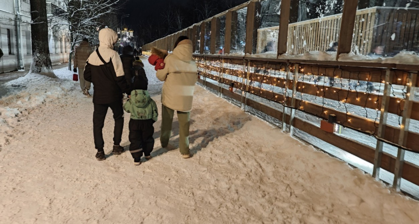 Благородное имя для сына - раньше так называли только детей священнослужителей. Переводится как "крепкий" и "здоровый"