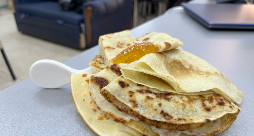 Супертонкие блинчики за 10 минут: всего 1 хитрость с тестом и больше никаких комочков