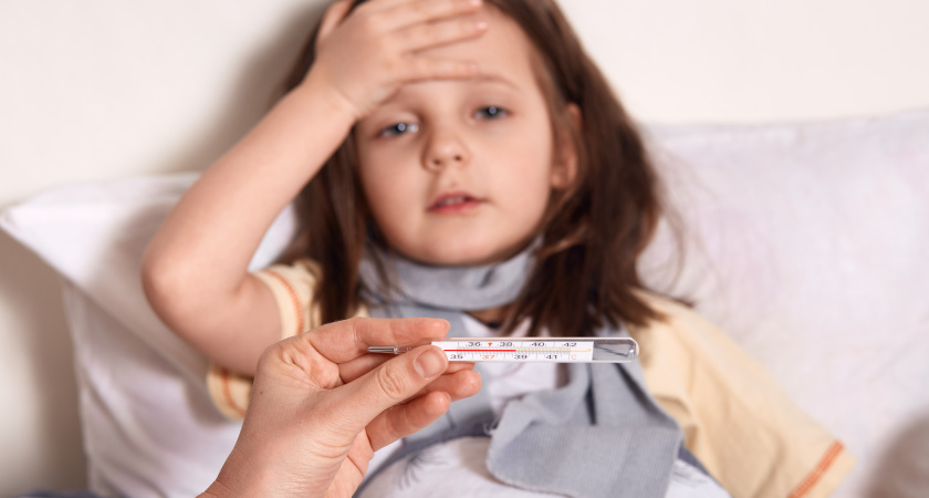 Сколько заплатят за больничный по уходу за ребенком в 2026 году: новые разъяснения