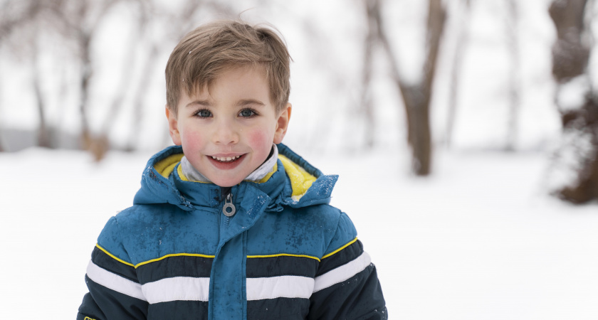 Мороз, грипп или ветер: когда школьников законно отпускают от уроков зимой