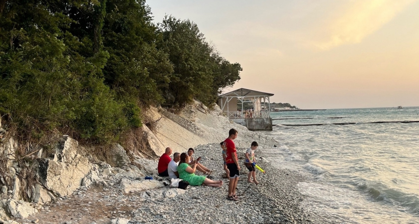 Отнюдь не Сочи, но все равно жесть: честный рассказ об отдыхе на популярном курорте России