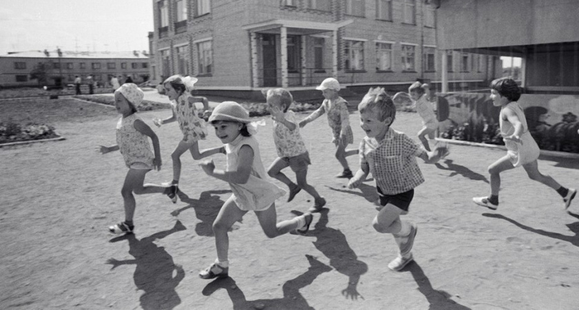 Загородные дачи, оплата, пятидневка - как на самом деле работали детские сады в СССР