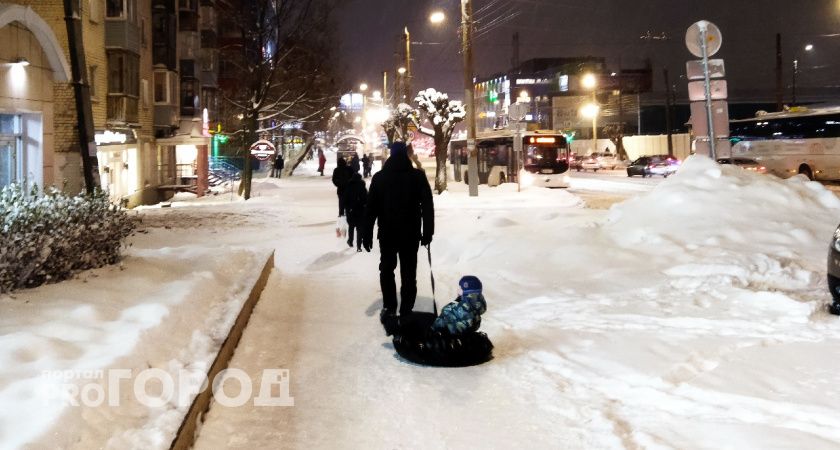 «Отец сам требует деньги»: юрист объяснил, что делать, если родитель подал на алименты на взрослого ребенка
