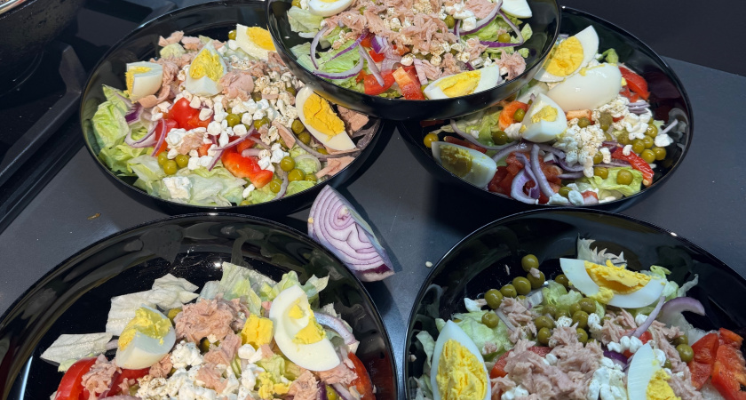 Самым невкусным блюдом мира признали салат из России: не догадаетесь, о каком речь