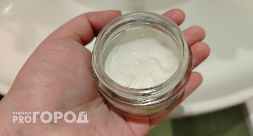 Всего три ингредиента: бюджетный способ сделать кожу рук фарфоровой за 5 минут