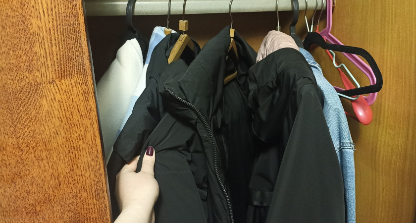 Шкафы больше не в моде: умные люди сейчас переходят на этот тренд - хранить так вещи удобнее и проще