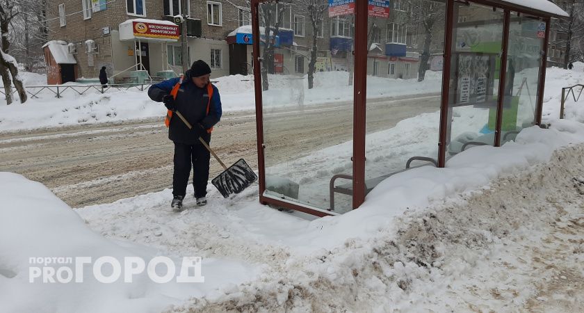 Дворник в Петербурге поймал мальчика, летевшего с седьмого этажа
