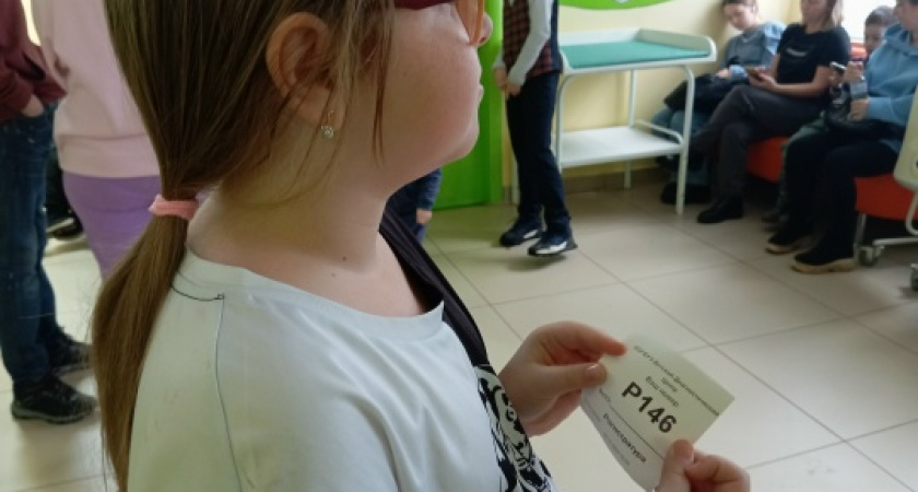 Названы самые опасные продукты для детских зубов