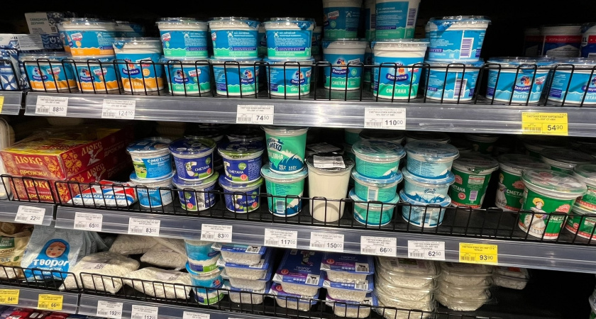 Не вздумайте брать даже по акции - одни дрожжи, сливок нет: Роскачество проверило популярные марки сметаны