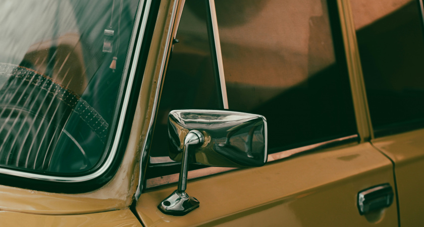 Зачем в СССР ставили треугольные форточки в каждую машину и почему современные автомобили от них отказались