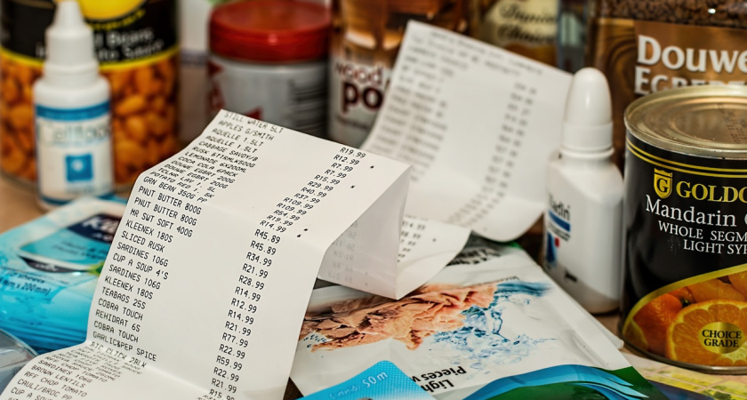 Что можно купить в американском супермаркете на тысячу рублей: вот как тратят деньги в США