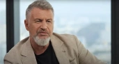 Леонид Агутин устроил гендер-пати прямо на сцене: удивил фанатов и предсказал пол ребёнка