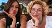 Мама Тимати сделала третью татуировку с датой рождения внучки и благодарит за бурное обсуждение жизни