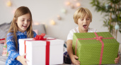 Что подарить ребенку на Новый год, кроме игрушек: несколько идей для родителей