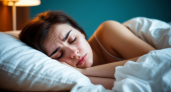  «Опять не усну, завтра буду никакой»: врач назвал 4 скрытые причины ранних пробуждений