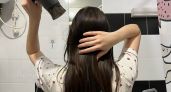 Как ухаживать за волосами, когда нет времени на салон: советы трихолога для мам