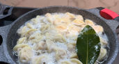 Смело берите хоть три пачки - там только чистое мясо: в Роскачестве назвали лучшие марки пельменей