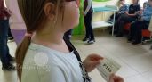 «Не отключайте ребёнка гаджетом»: врач объясняет, как пройти визит к врачу без травмы на всю жизнь