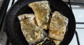 1 чайную ложку в сметану — минтай под этим соусом вкуснее дорогой форели: секрет поваров из ресторана