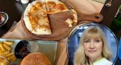 Ребёнку стало хуже после салата или курицы из магазина? Эксперт назвала 5 симптомов, при которых нужно вызывать скорую 