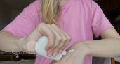 «Я родила, а по телу — пятна»: что это и когда пройдёт