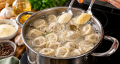 Не соль и не лаврушка: 2 ложки в воду - и даже магазинные пельмени вкуснее домашних