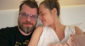 Второй ребенок Гарика Харламова: где Катерина Ковальчук родила первенца