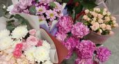 Цветы, конфеты и прочие предметы — куда сдать ненужные или испорченные подарки?
