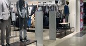Снова в моде джинсы и брюки клёш — с чем носить, чтобы выглядеть эффектно